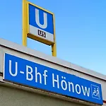アマデウス ロイヤル ベルリン 3* Hönow