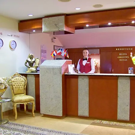 Amadeus Royal Berlin 3* Hönow