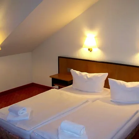 מלון Amadeus Royal Berlin 3*