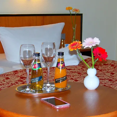 Amadeus Royal Berlin 3* Hönow