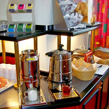 Amadeus Royal Berlin Hotel 3*
