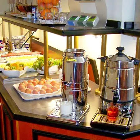 Amadeus Royal Berlin מלון