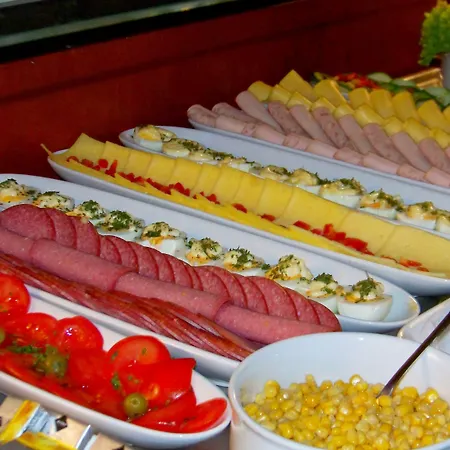 Amadeus Royal Berlin מלון 3*