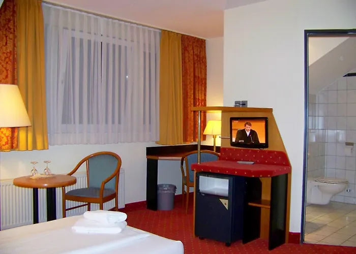 アマデウス ロイヤル ベルリン 3* Hönow