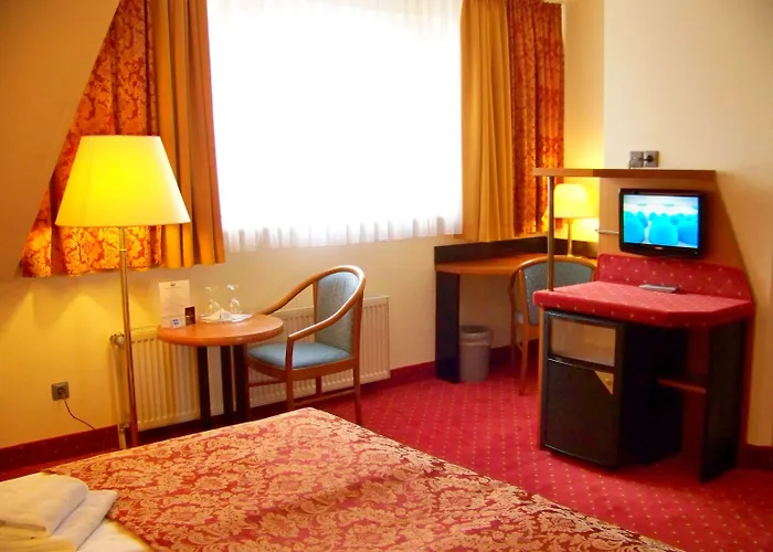 Amadeus Royal Berlin 3* Hönow