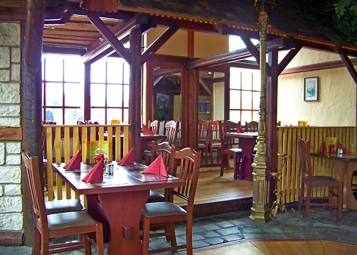 アマデウス ロイヤル ベルリン 3* Hönow